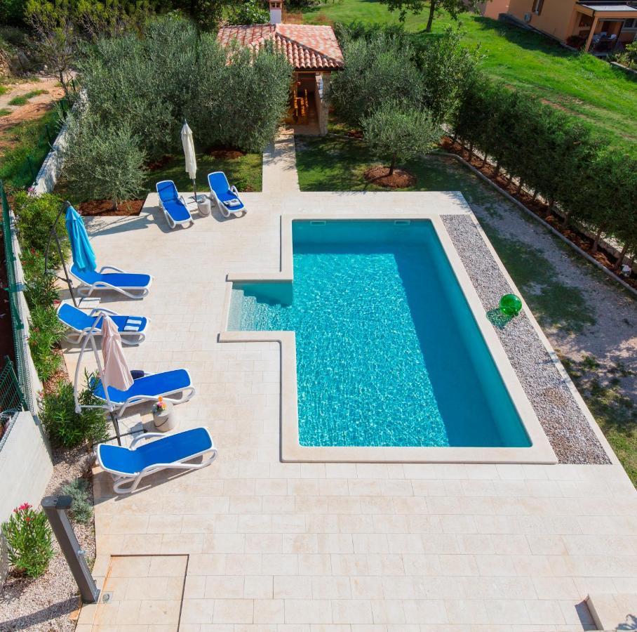 Apartments "Alen" Nedeščina Εξωτερικό φωτογραφία