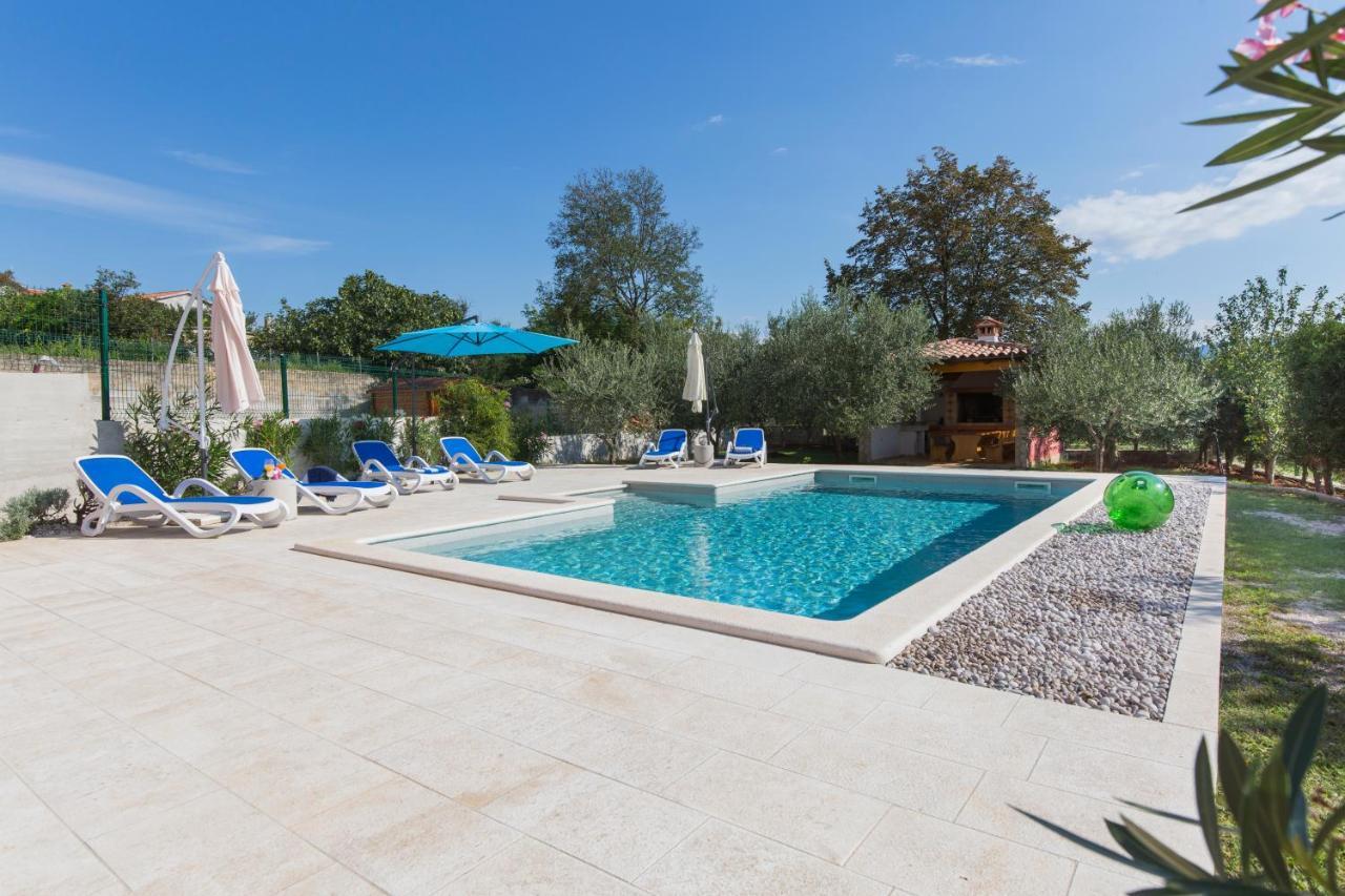Apartments "Alen" Nedeščina Εξωτερικό φωτογραφία