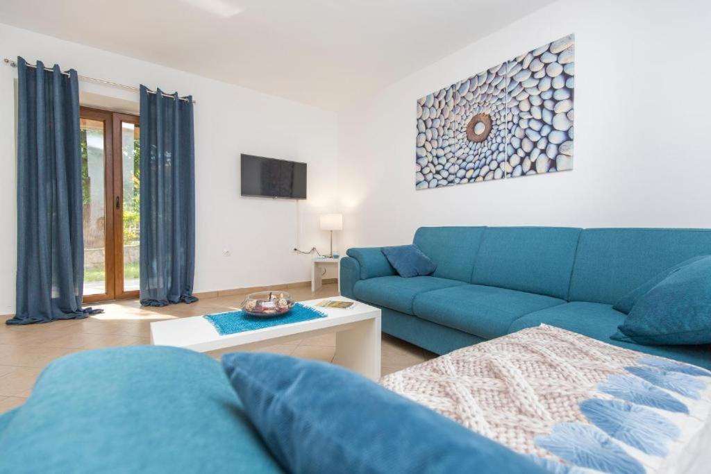 Apartments "Alen" Nedeščina Εξωτερικό φωτογραφία
