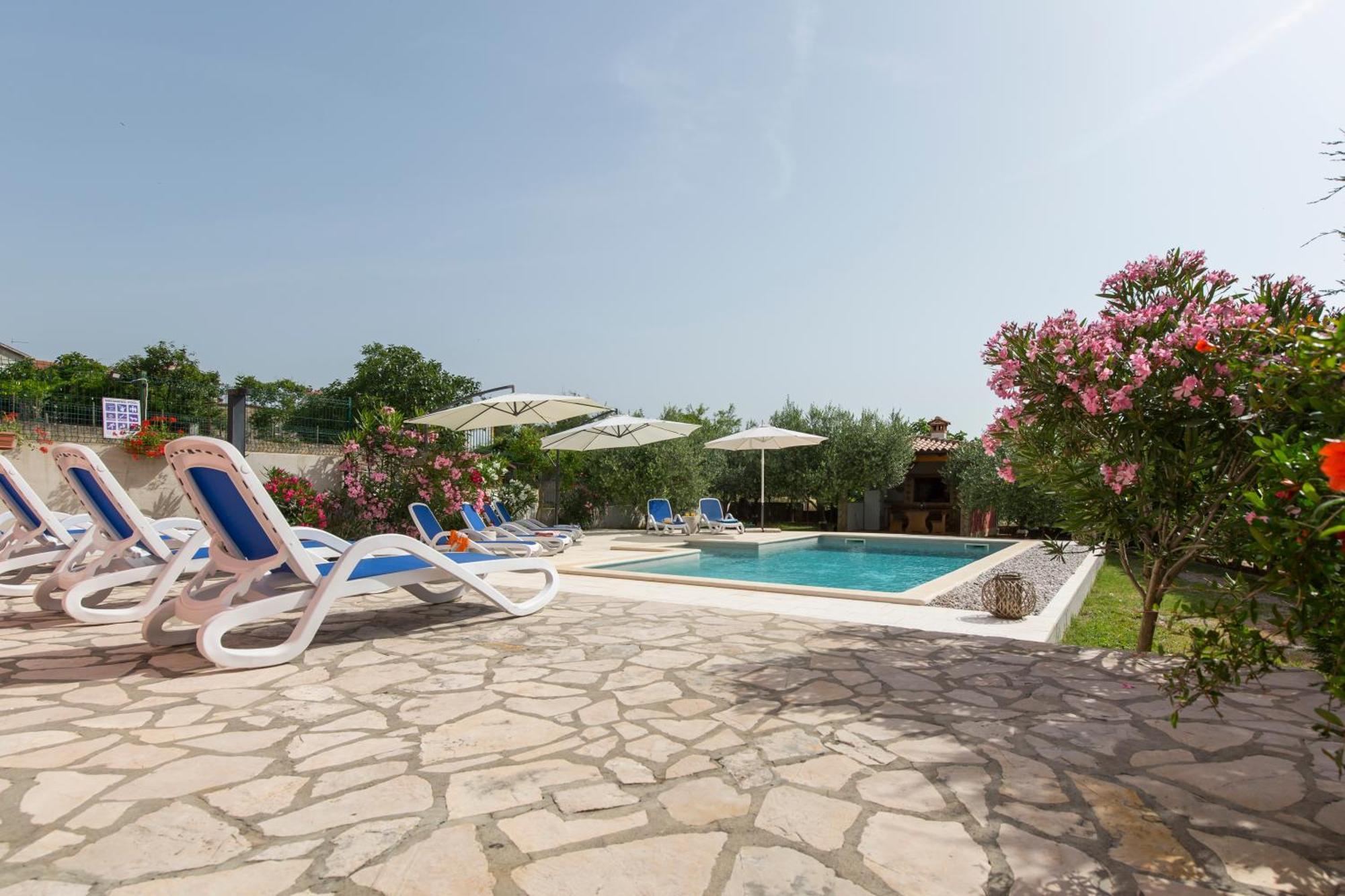 Apartments "Alen" Nedeščina Εξωτερικό φωτογραφία