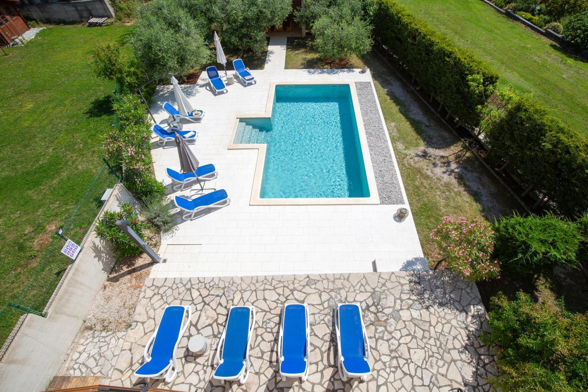 Apartments "Alen" Nedeščina Εξωτερικό φωτογραφία