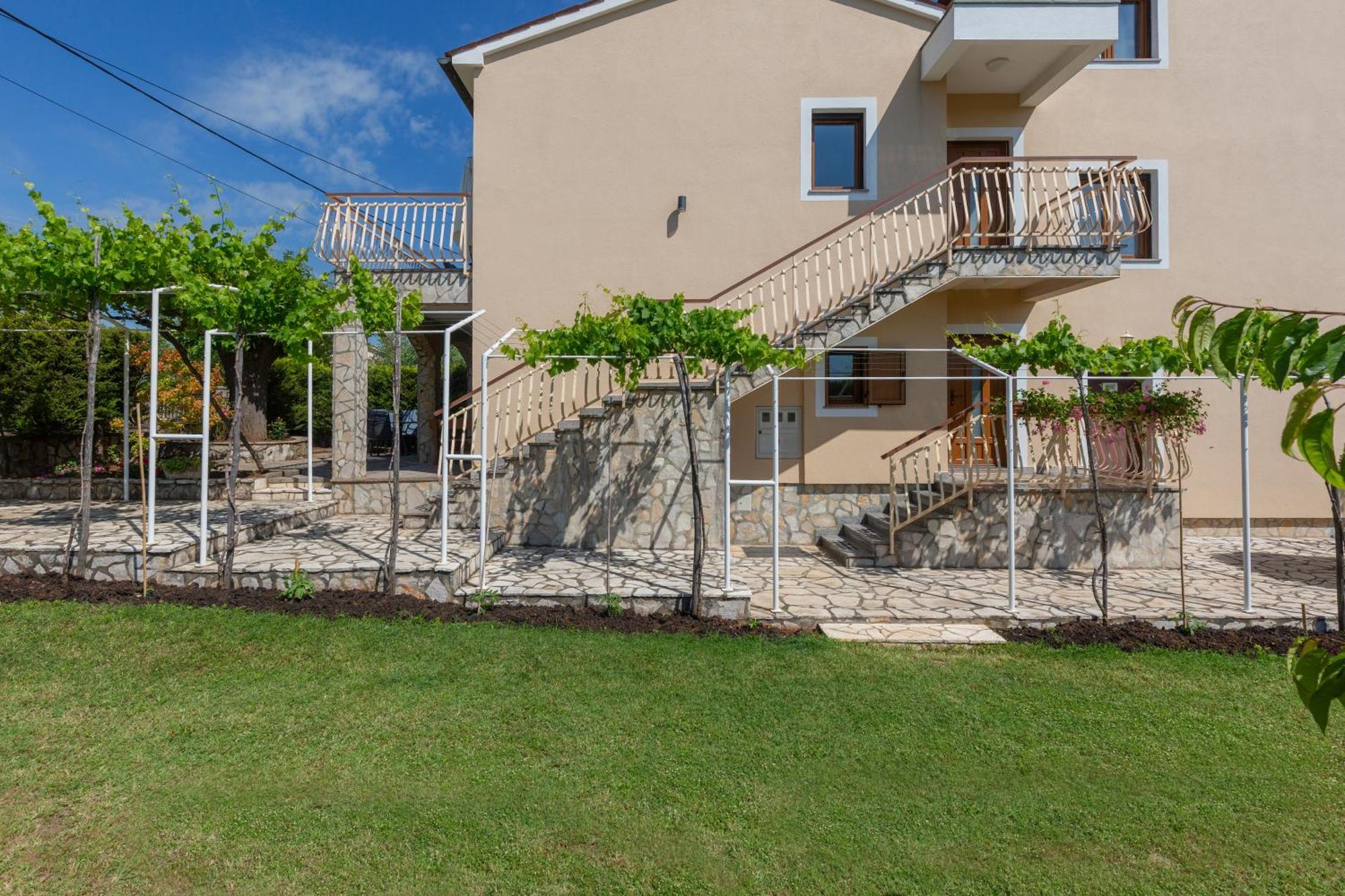 Apartments "Alen" Nedeščina Εξωτερικό φωτογραφία